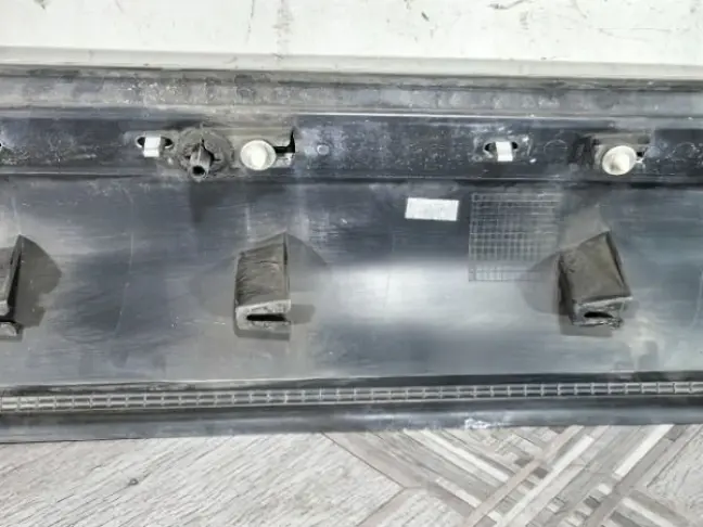 Молдинг левый передний Range Rover Evoque L538