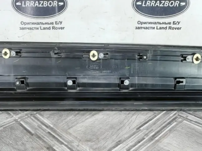Молдинг двери передний  Range Rover Evoque L551
