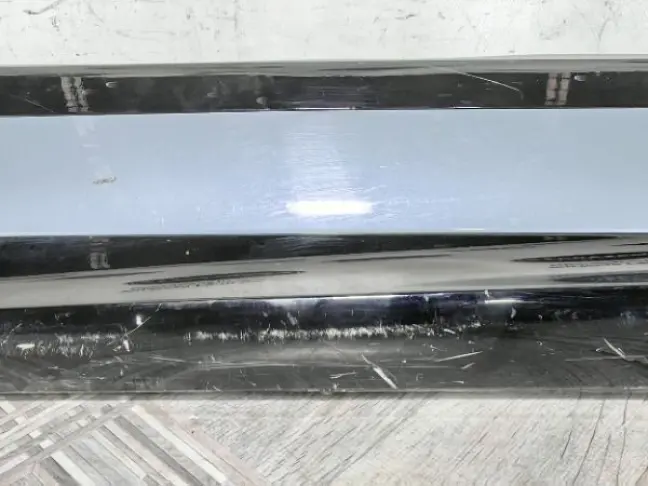 Молдинг двери передний  Range Rover Evoque L551