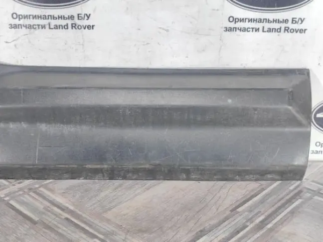 Молдинг правый задний Land Rover Freelander 2