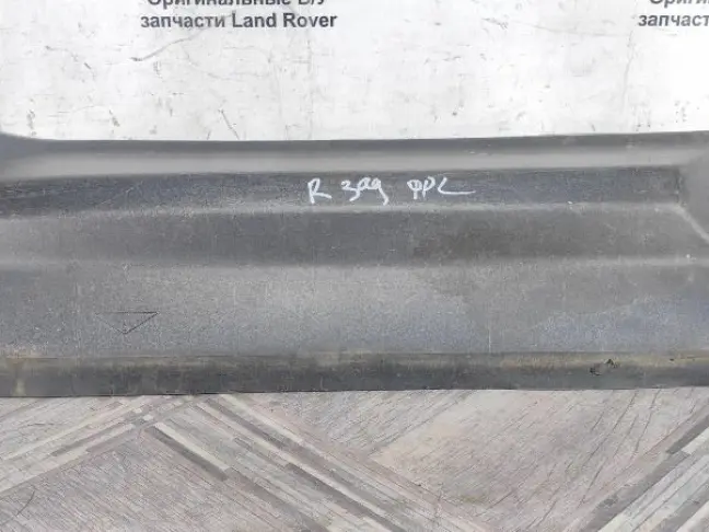 Молдинг правый задний Land Rover Freelander 2