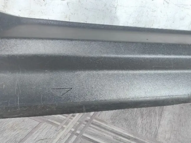 Молдинг правый задний Land Rover Freelander 2