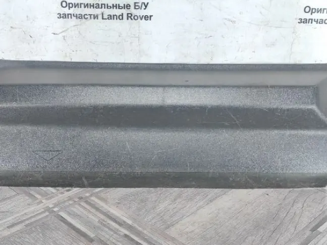 Молдинг правый задний Land Rover Freelander 2