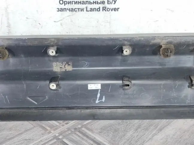 Молдинг левый задний Land Rover Freelander 2