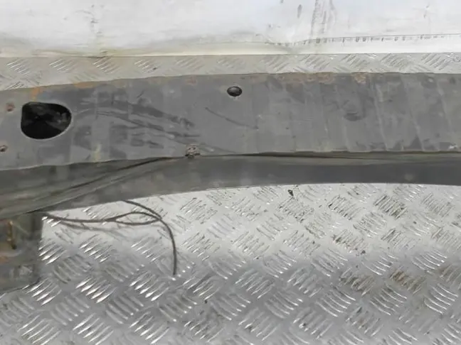 Усилитель переднего бампера Range Rover L322 02-05