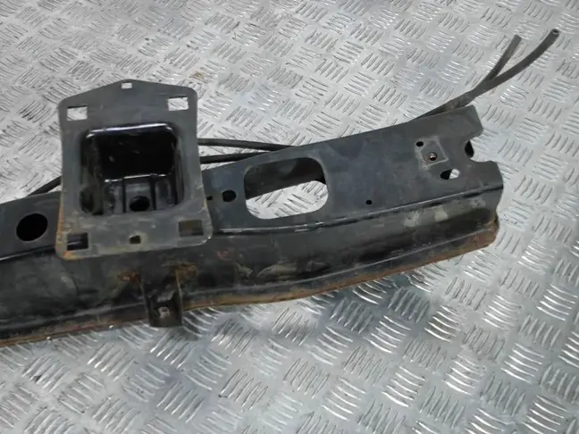 Усилитель переднего бампера Range Rover L322 02-05