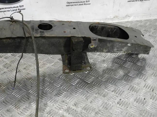 Усилитель переднего бампера Range Rover L322 05-09