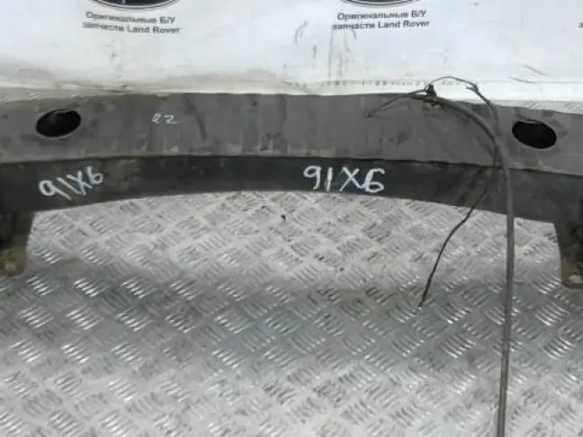 Усилитель переднего бампера Range Rover L322 05-09