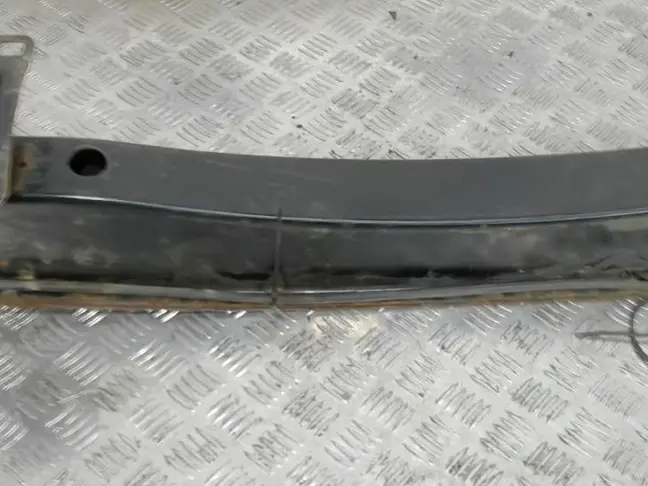 Усилитель переднего бампера Range Rover L322 05-09