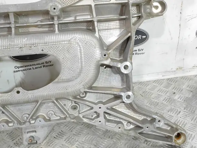 Подрамник передний Range Rover Evoque L551