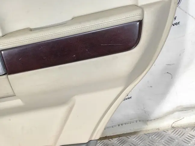 Дверная карта задняя правая Range Rover 3 L322