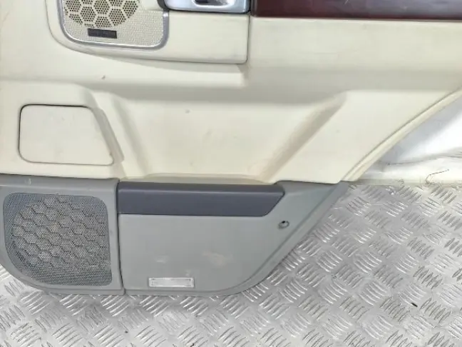 Дверная карта задняя правая Range Rover 3 L322