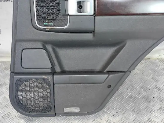 Дверная карта задняя правая Range Rover 3 L322