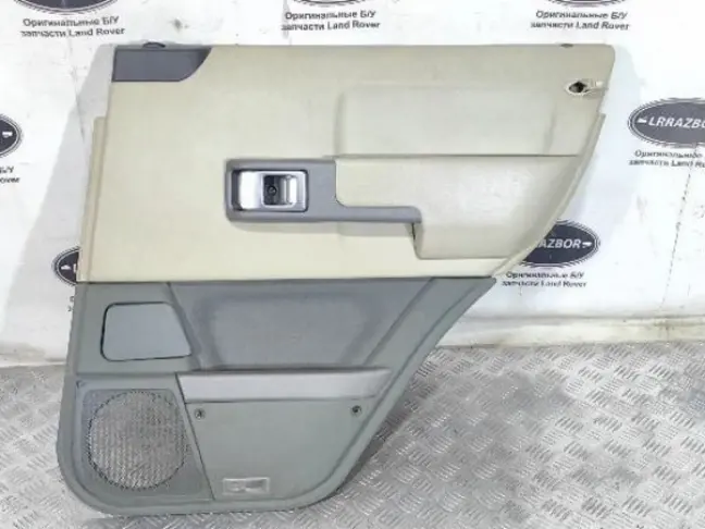 Дверная карта задняя правая Range Rover 3 L322