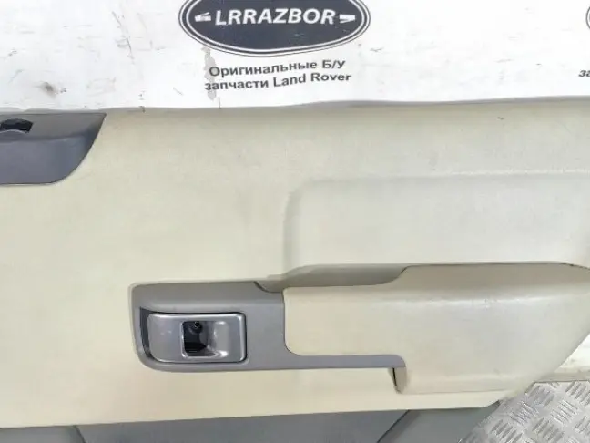 Дверная карта задняя правая Range Rover 3 L322