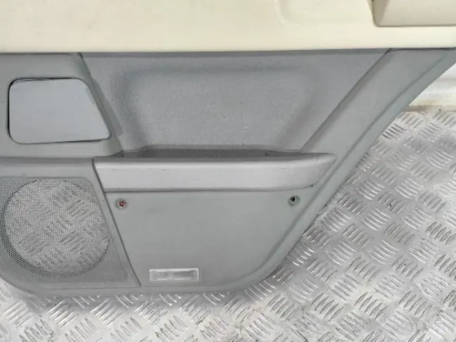 Дверная карта задняя правая Range Rover 3 L322