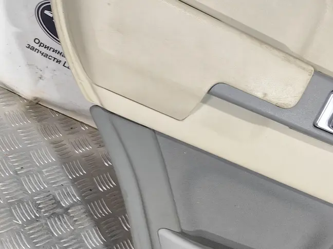 Дверная карта задняя левая Range Rover 3 L322