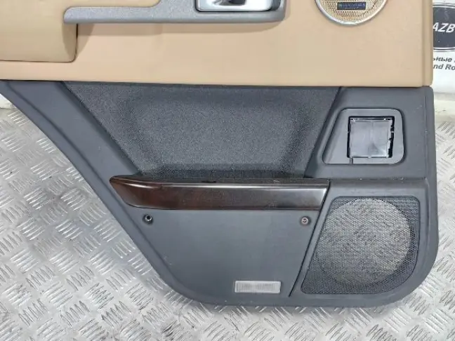 Дверная карта задняя левая Range Rover 3 L322