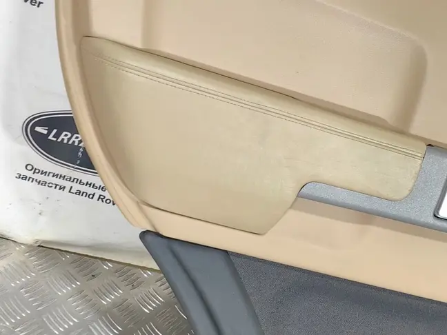 Дверная карта задняя левая Range Rover 3 L322
