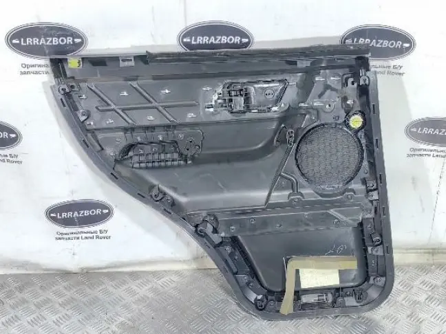 Обшивка задняя правая Range Rover Sport L320 05-09