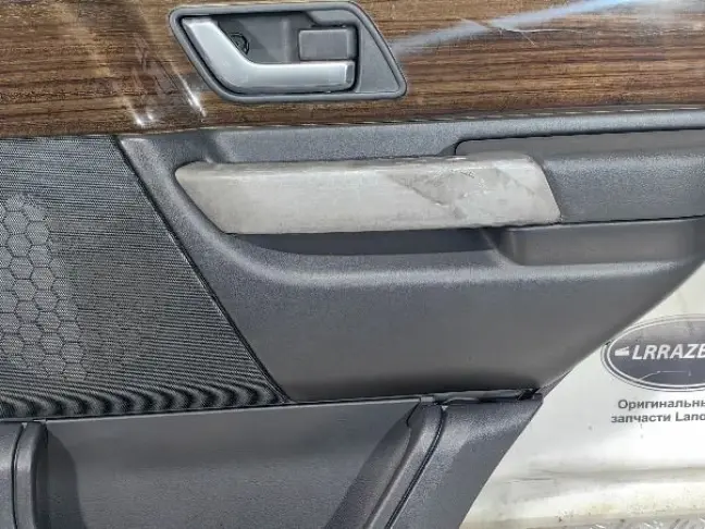 Обшивка задняя правая Range Rover Sport L320 05-09