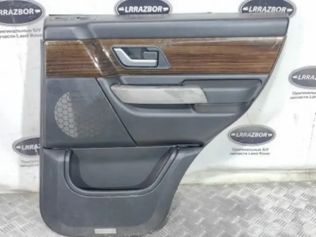 Обшивка задняя правая Range Rover Sport L320 05-09