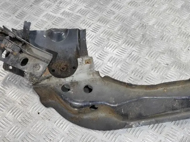 Балка передняя поперечная Range Sport L320 05-13