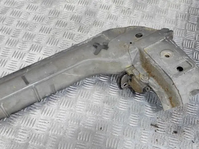 Балка передняя поперечная Range Sport L320 05-13