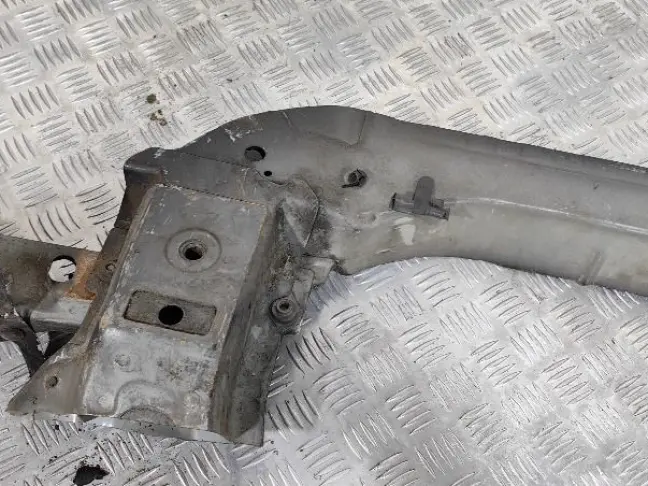 Балка передняя поперечная Range Sport L320 05-13