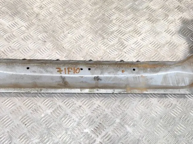 Балка передняя поперечная DISCOVERY 3 L319 05-14