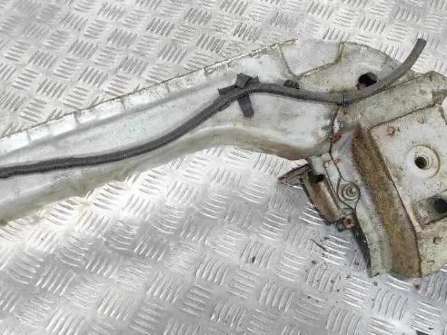 Балка передняя поперечная DISCOVERY 3 L319 05-14