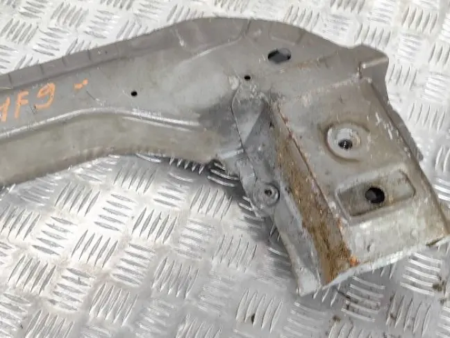 Балка передняя поперечная Range Sport L320 05-13