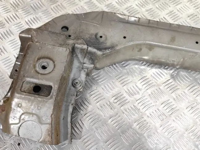 Балка передняя поперечная Range Sport L320 05-13