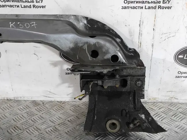Балка передняя поперечная DISCOVERY 3 L319 05-14