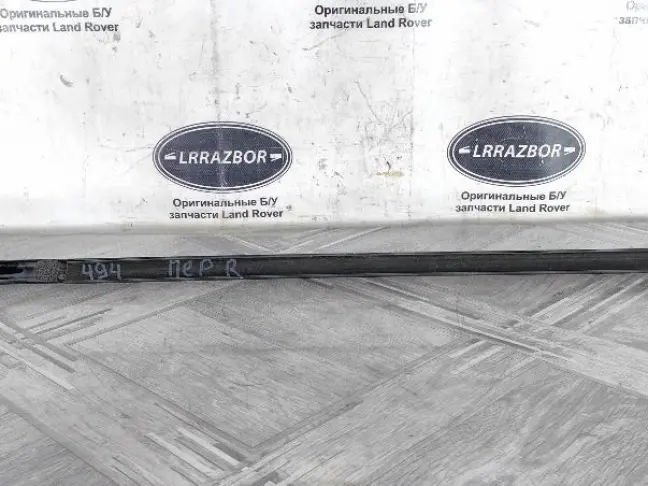 Молдинг стекла передний правый Sport 2 L494