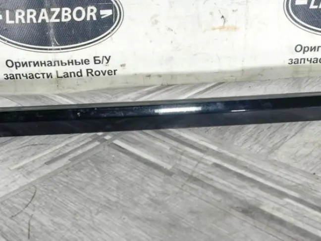 Молдинг стекла заднего левого Sport 2 L494