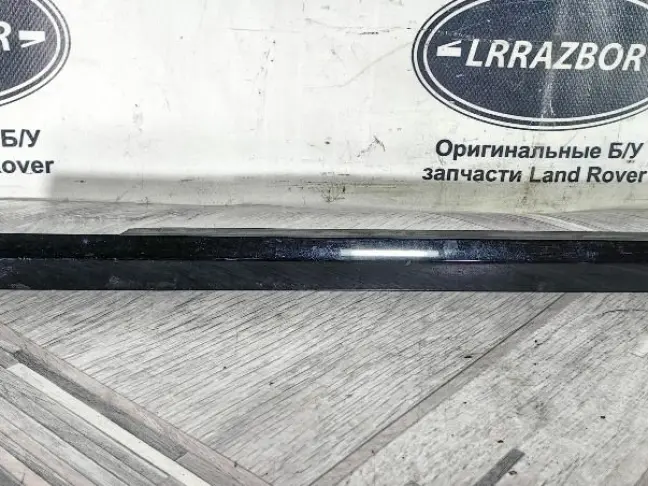 Молдинг стекла заднего левого Sport 2 L494