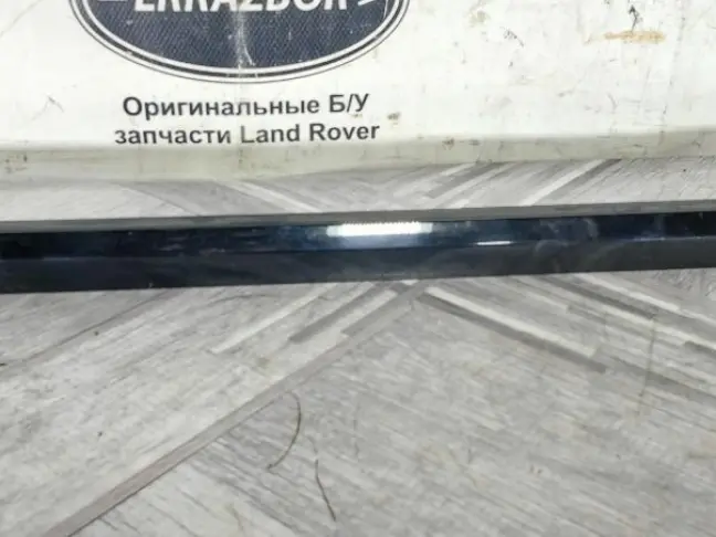 Молдинг стекла заднего левого Sport 2 L494