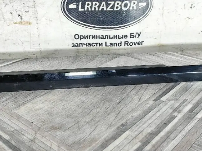 Молдинг стекла заднего левого Sport 2 L494