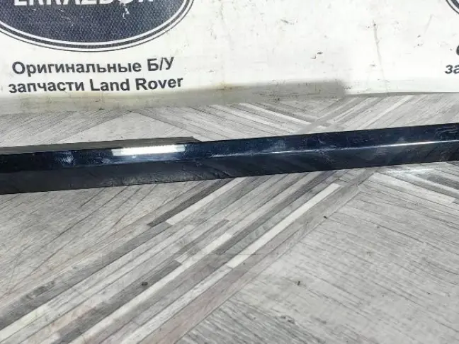 Молдинг стекла заднего левого Sport 2 L494