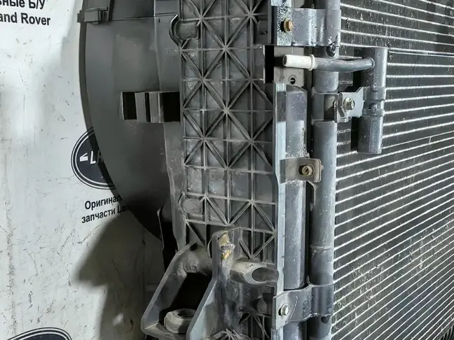 Кассета радиаторов в сборе DISCOVERY 4 L319 09-14