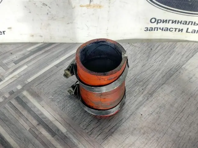 Патрубок интеркулера нижний Range Rover Sport 3.0