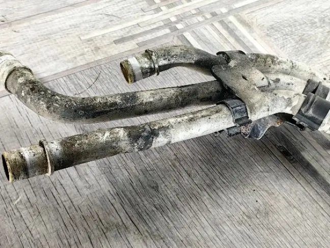 Патрубок печки алюминий Range Rover Sport 3.0