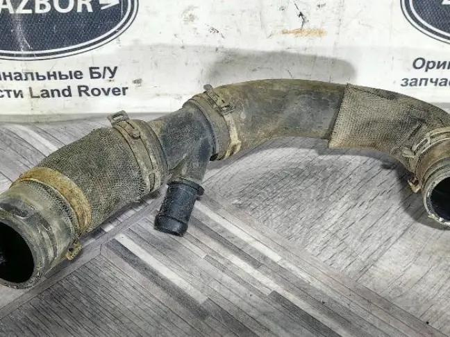 Патрубок охлаждения Range Rover Sport 3.0