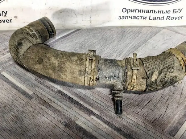 Патрубок охлаждения Range Rover Sport 3.0