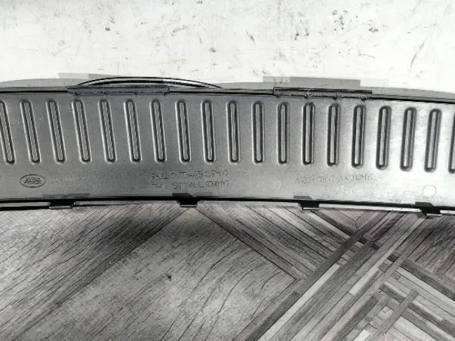 Накладка заднего бампера Range Rover Sport L320