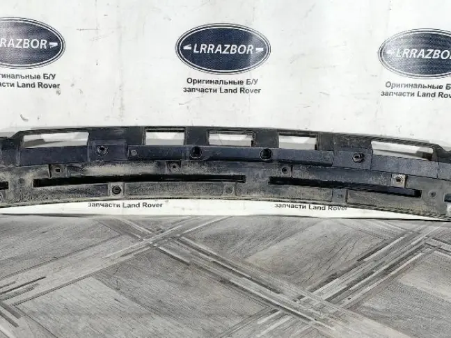 Молдинг стекла багажника Range Rover Sport L320