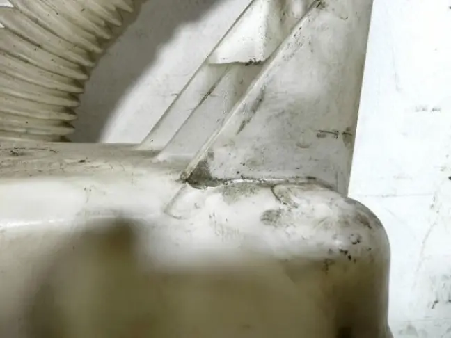 Бачок омывателя в сборе Land Rover Freelander 2