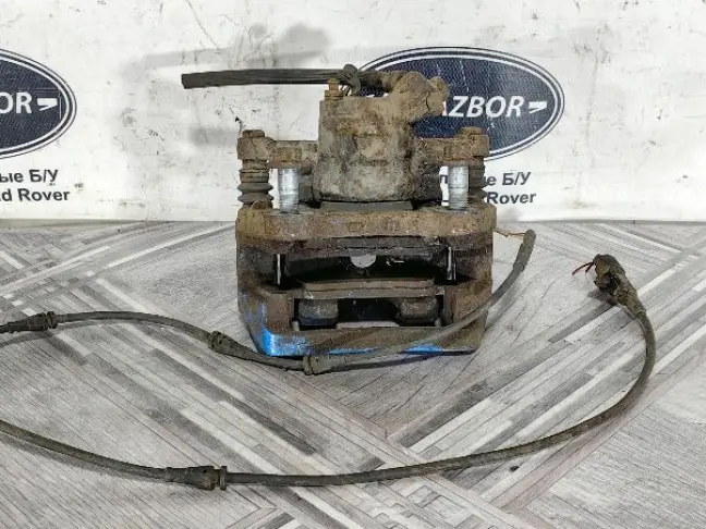 Суппорт правый задний Land Rover Sport L320