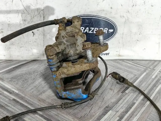 Суппорт правый задний Land Rover Sport L320